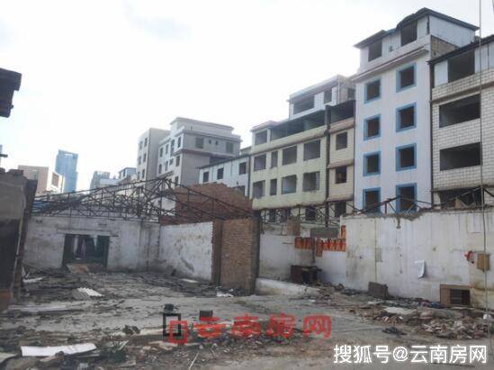 同時這個項(xiàng)目也承擔(dān)著五里片區(qū)的改造任務(wù)