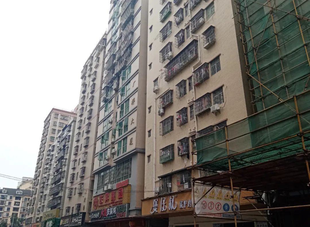 我和身邊的小產權房朋友都選擇了小產權房