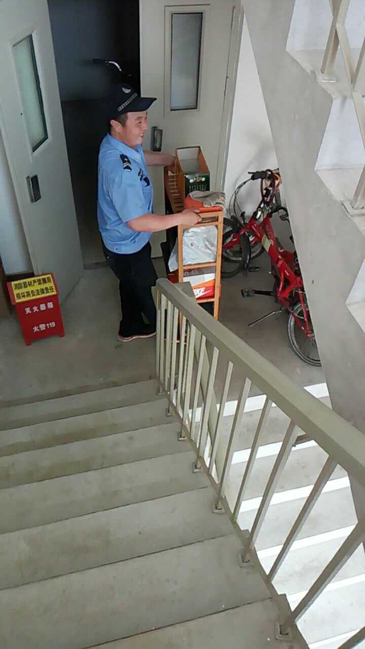 小區衛生天天打掃