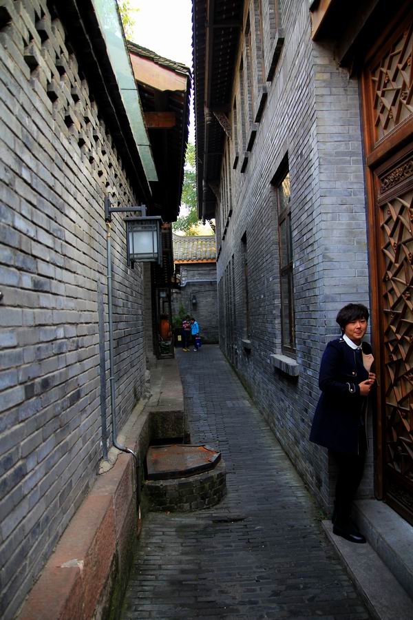 項目的公區還結合結合川西系生活場景