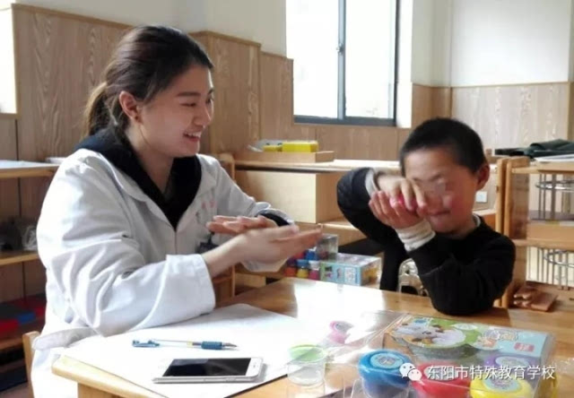 進一步提高李滄區特殊教育學校辦學水平