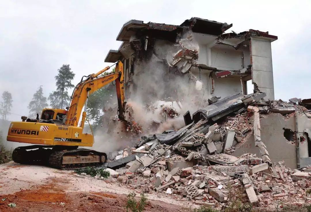 對確實難以實施的危房棚戶區改造項目