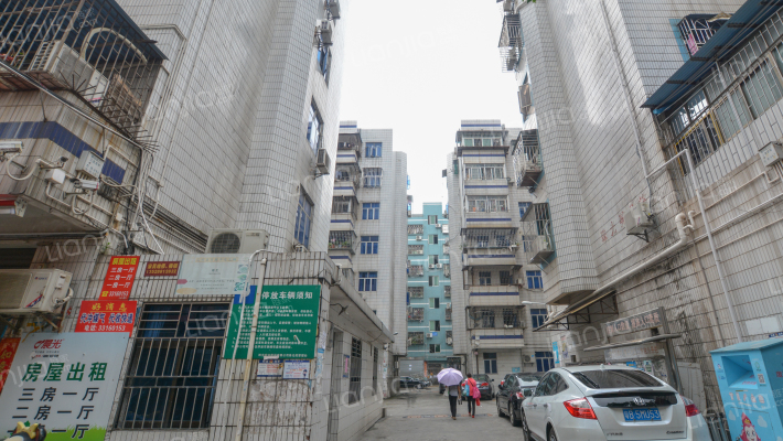 西麗醫院旁小區也為小產權